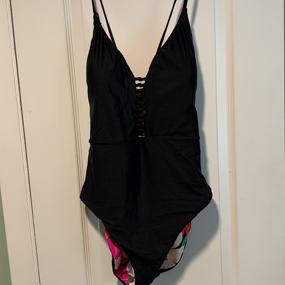 La Blanca In full bloom reversible plunge one piece ,  size 12 - Picture 11 of 12